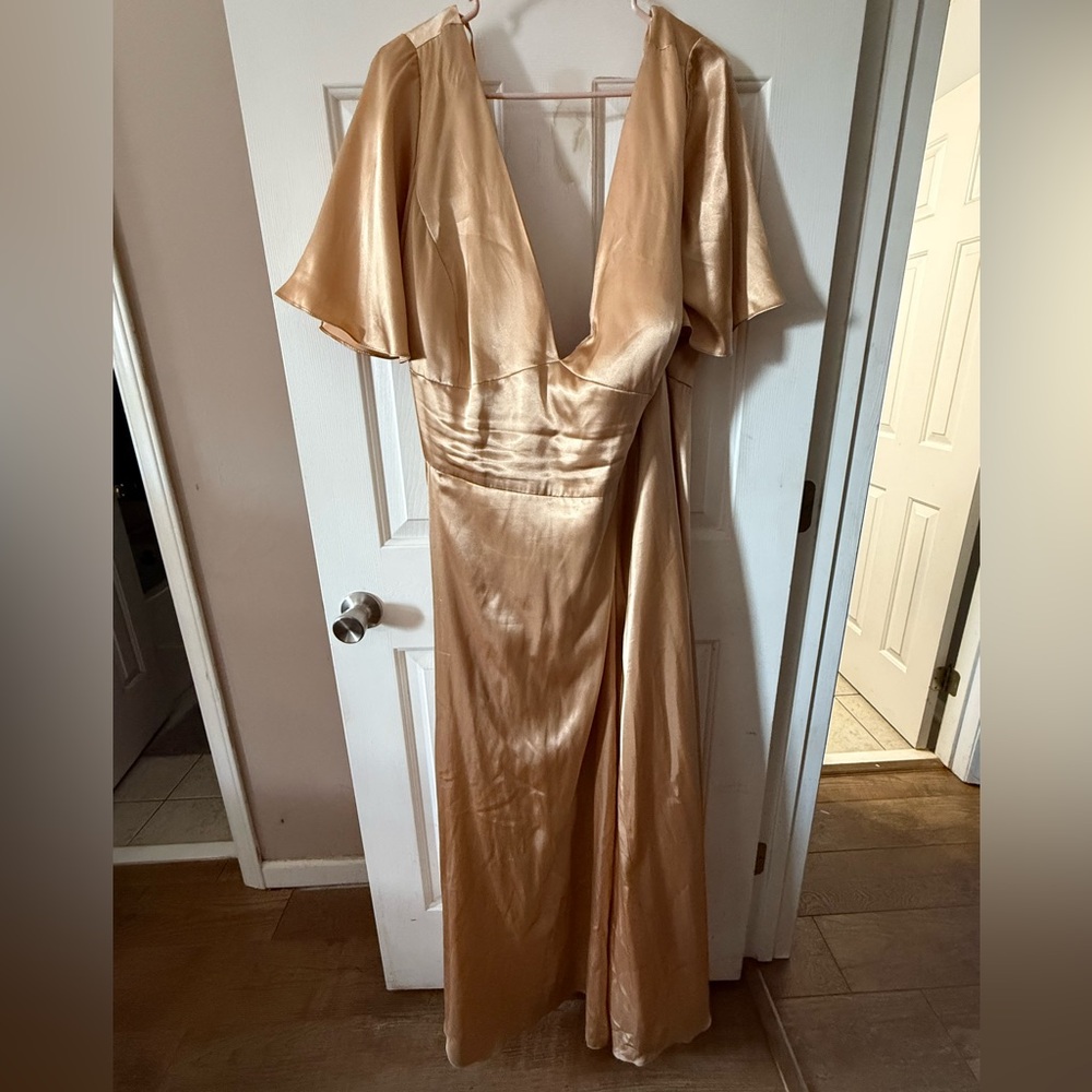 Luxurious Satin Wedding Dress - Cream